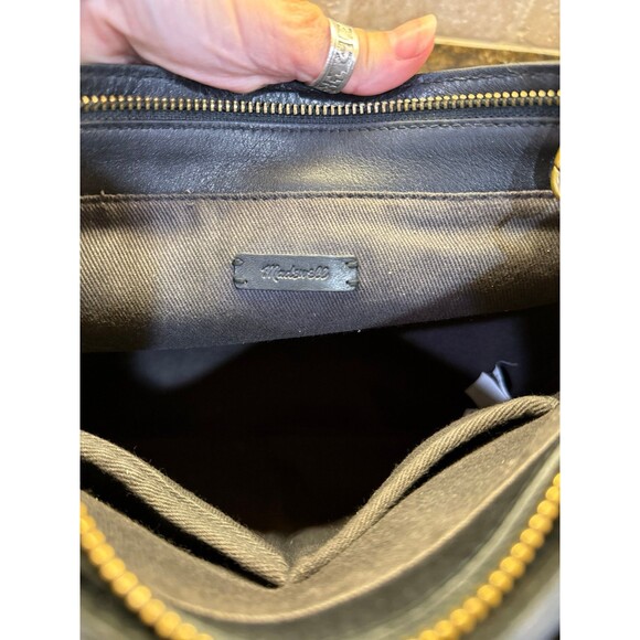 SOLD OUT Madewell The Transport Crossbody Black Leather Like New - Picture 10 of 12